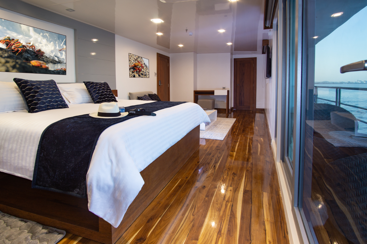 Galapagos Infinity Yatch