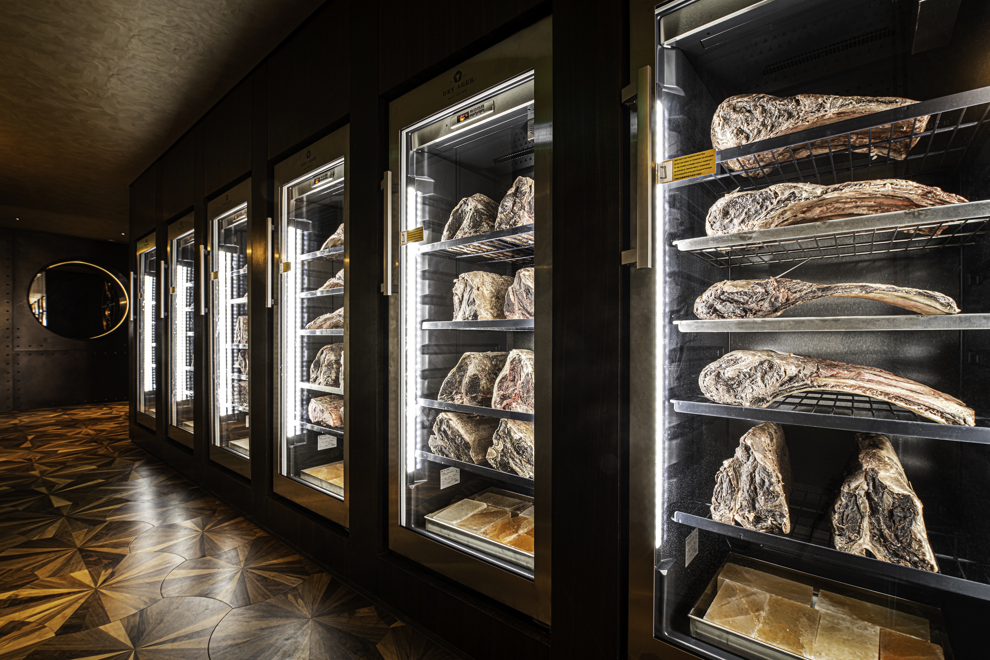 SHAUGHNESSY RESTAURANT&BAR