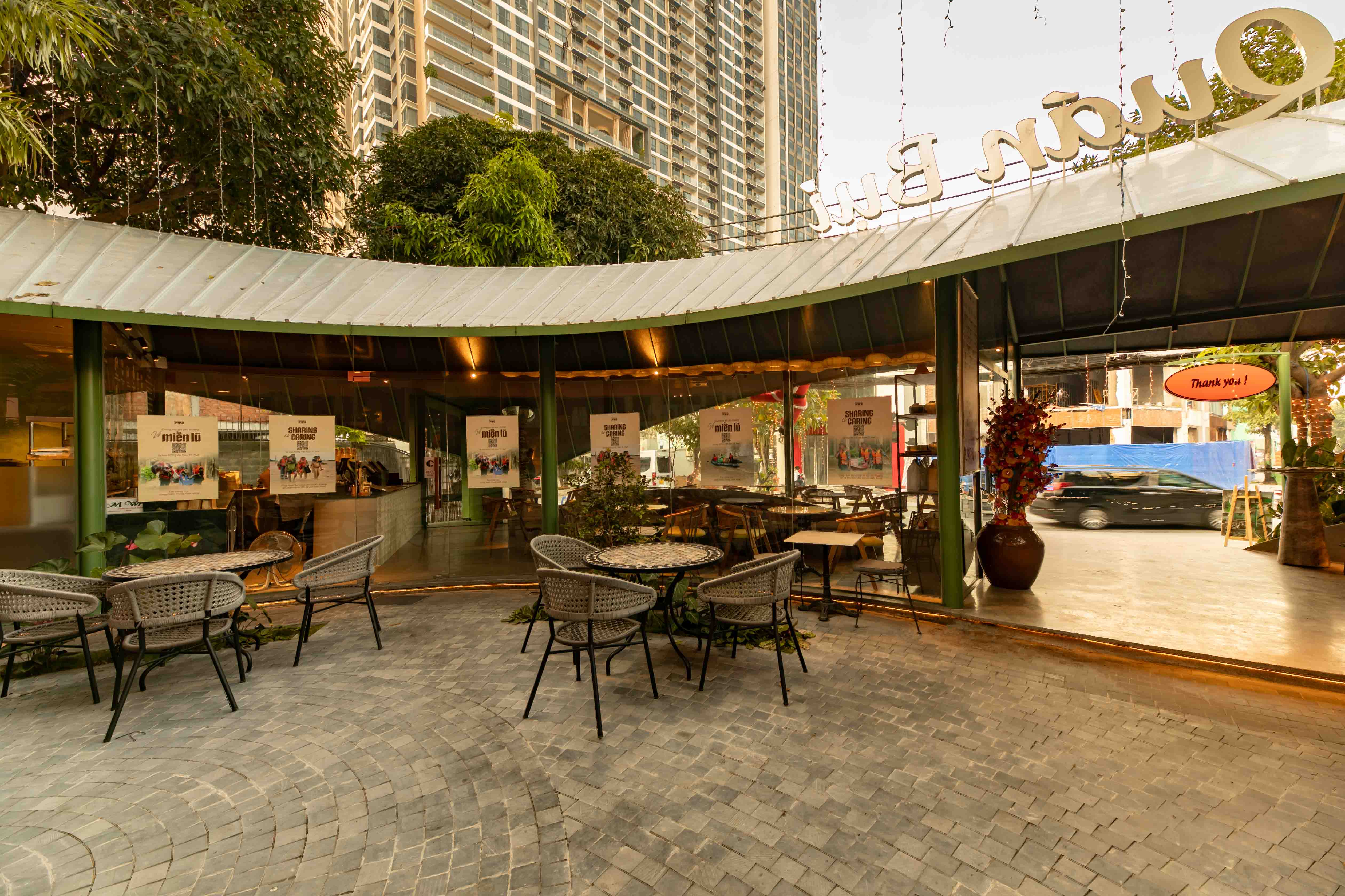 Café'In Vo Truong Toan