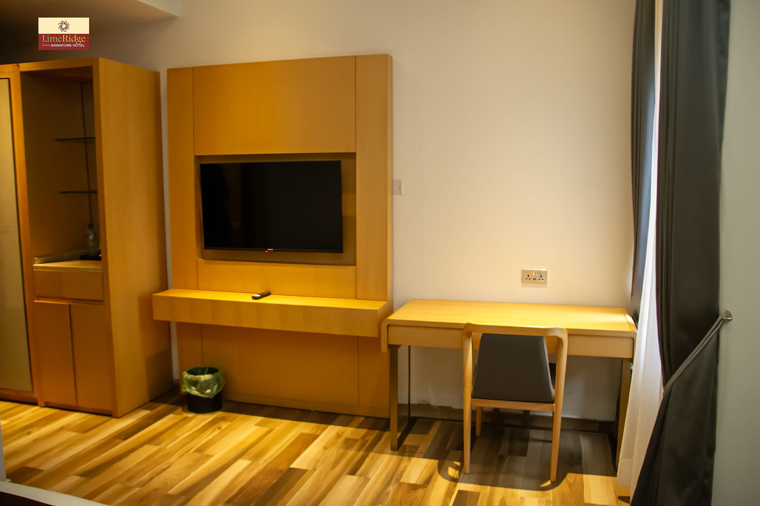 LIMERIDGE SIGNATURE HOTEL