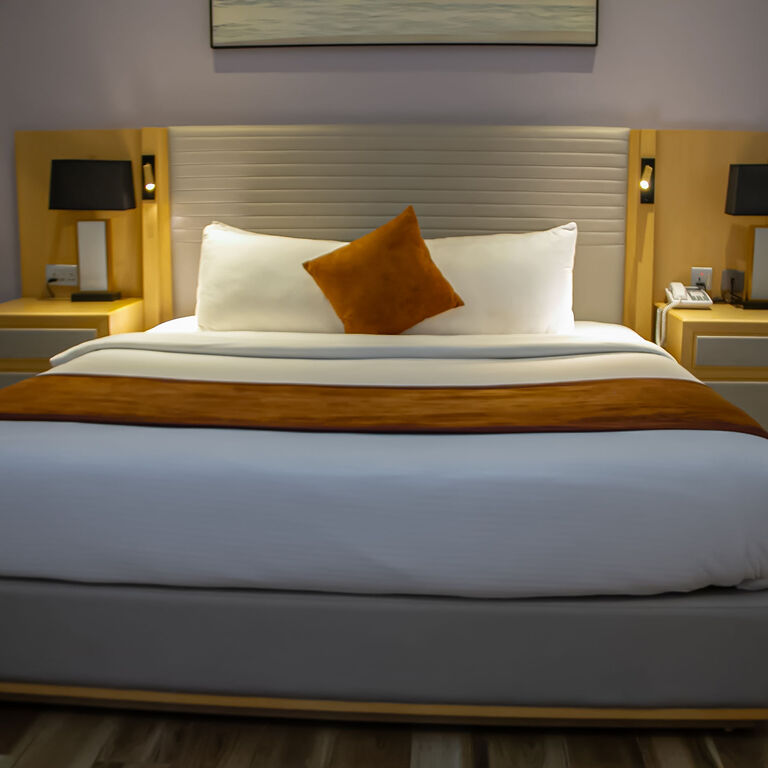 LIMERIDGE SIGNATURE HOTEL