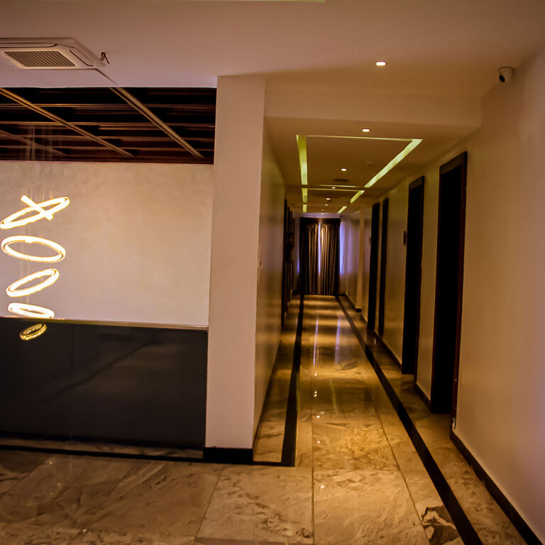 LIMERIDGE SIGNATURE HOTEL