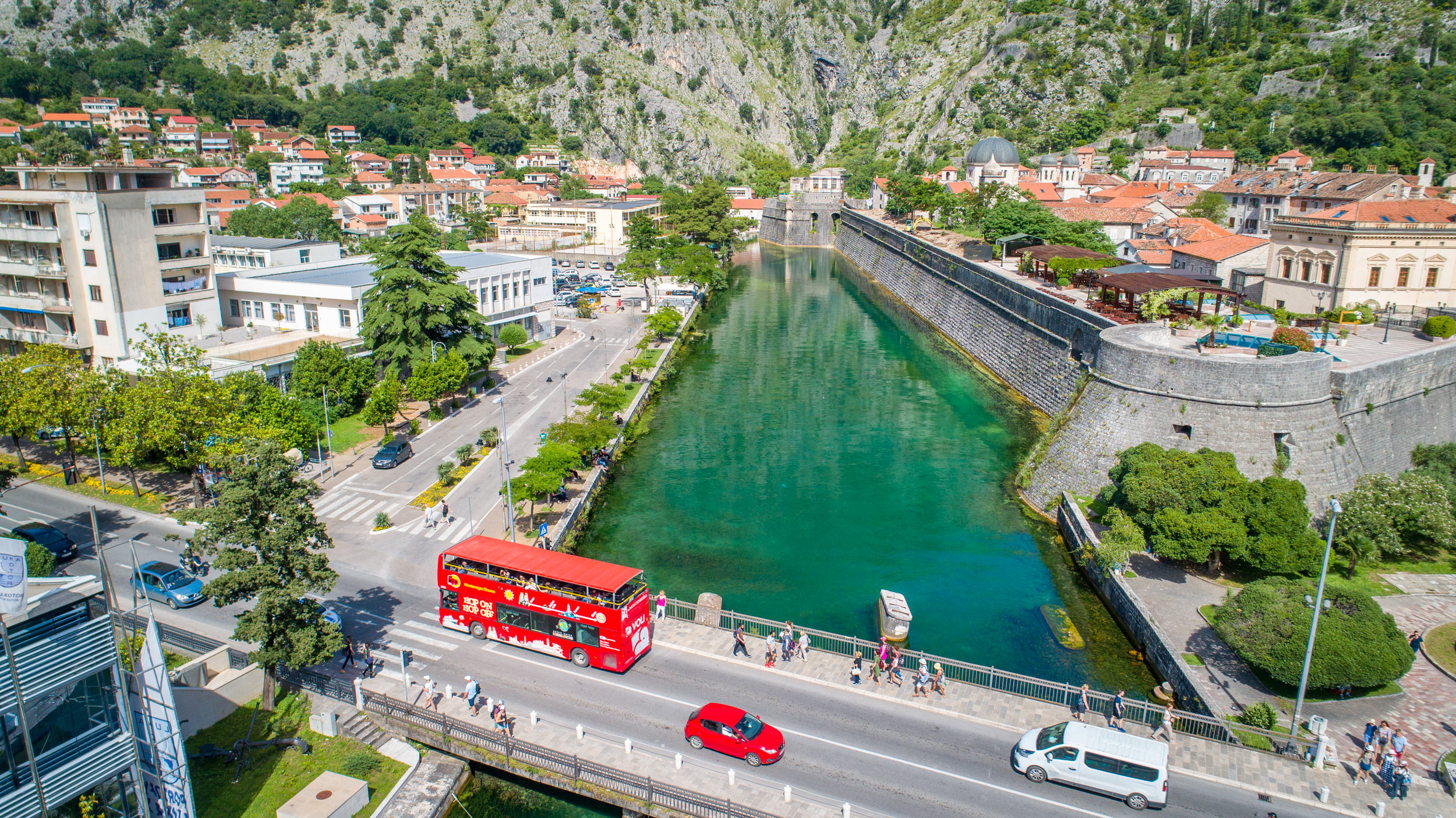 Hop-on Hop-off Sightseeing Bus