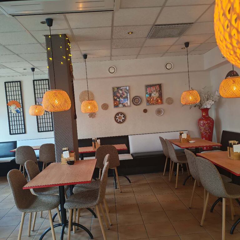 KIMONO SUSHIBAR
