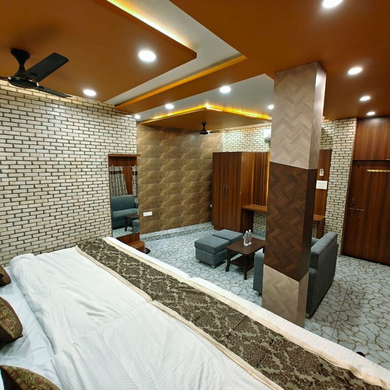 Stay Kailash Varanasi