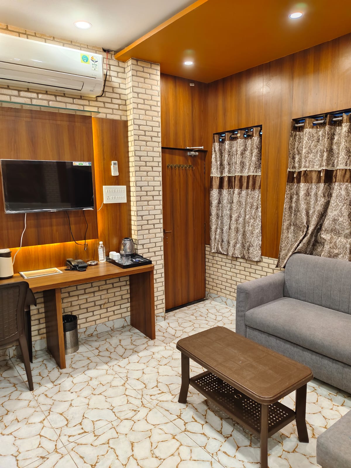 Stay Kailash Varanasi