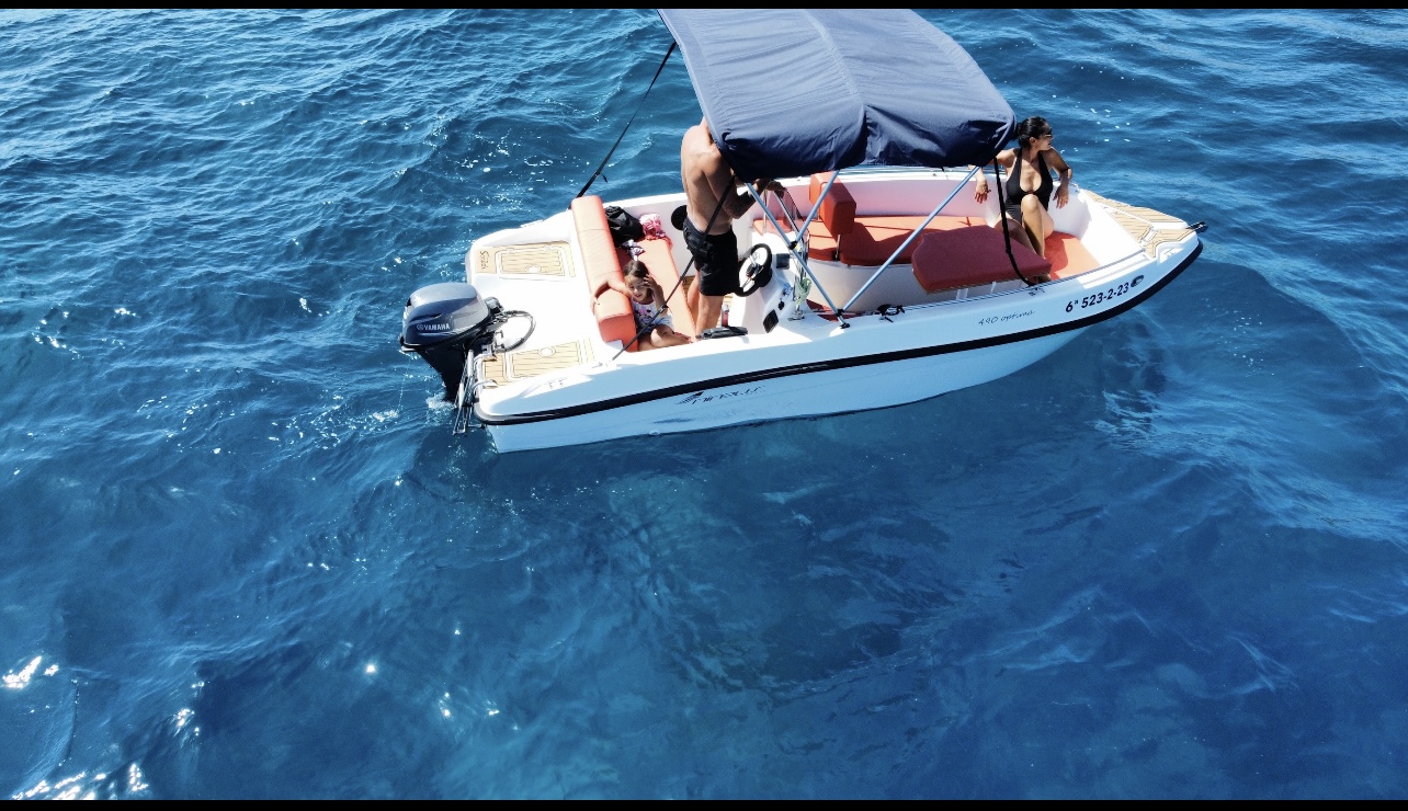 FRILLO CHARTER TENERIFE SL