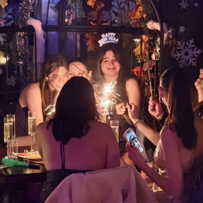 Wonderland Bar