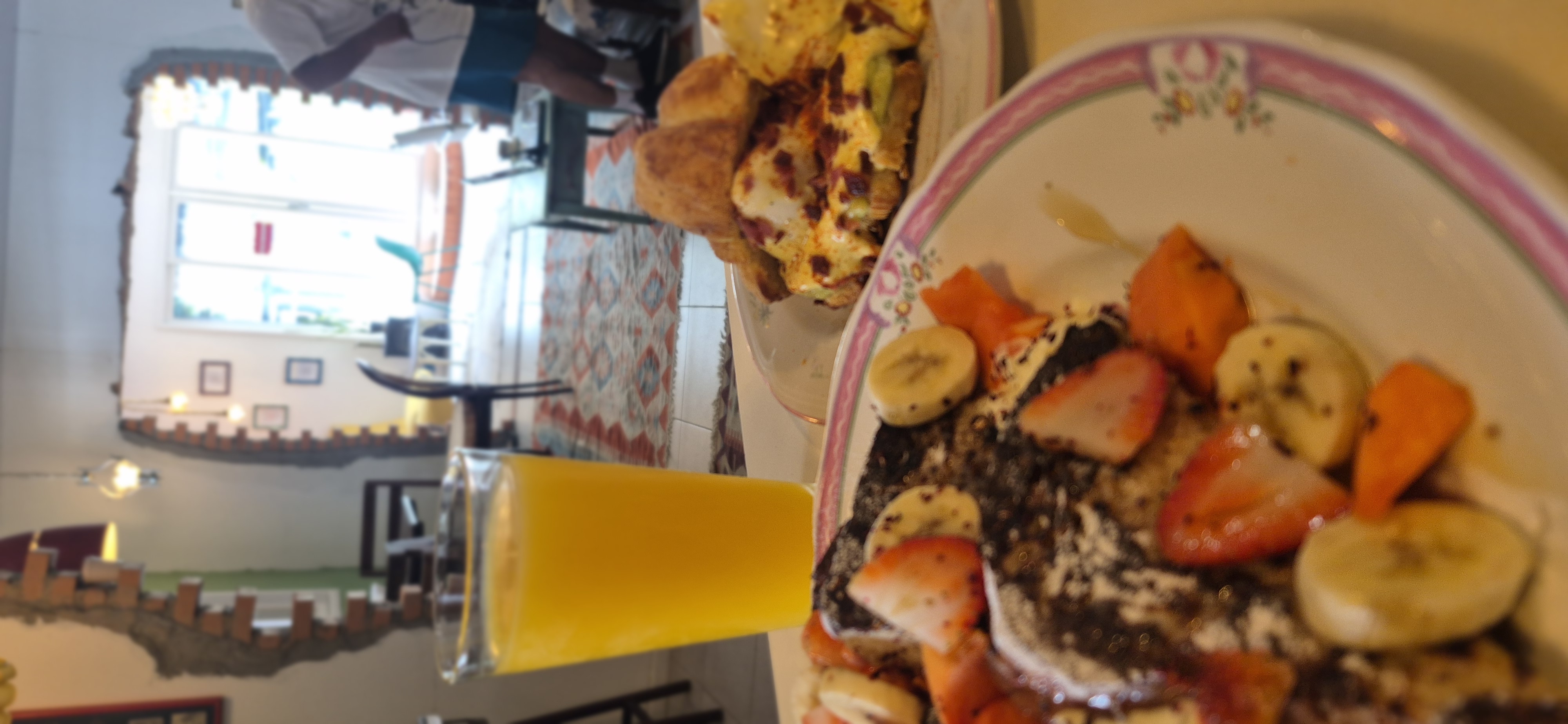 JOAQUIN ERNESTO THAINE RUIZ