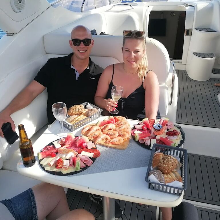 FOLIE-Privat Luxury Cruises