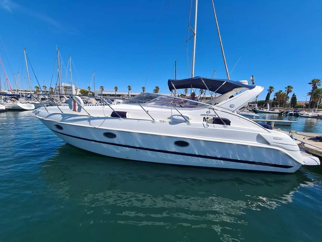 "FOLIE"-Private Luxury Cruises