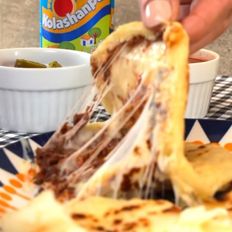 Pupuseria Sabores y Sueños