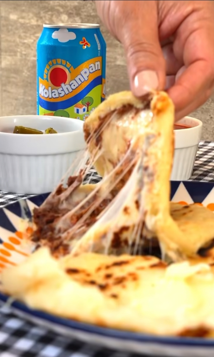 Pupuseria Sabores y Sueños