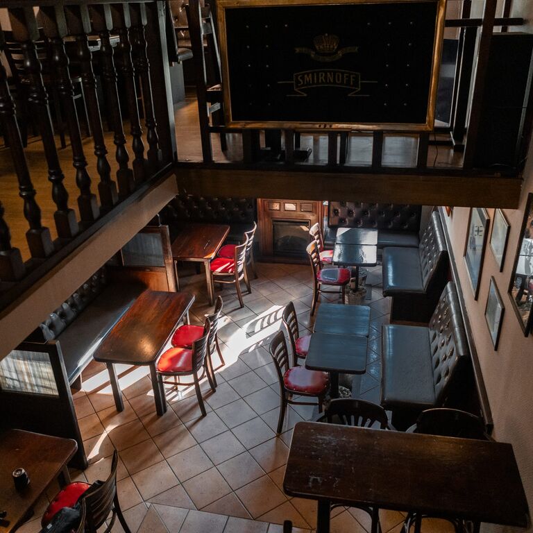 OLDSMOBIL PUB