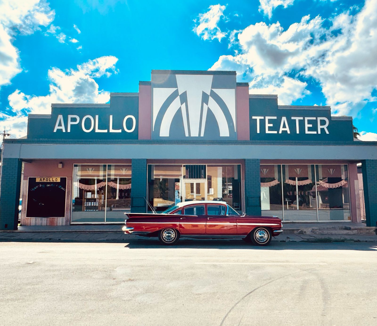 Apollo Theatre
