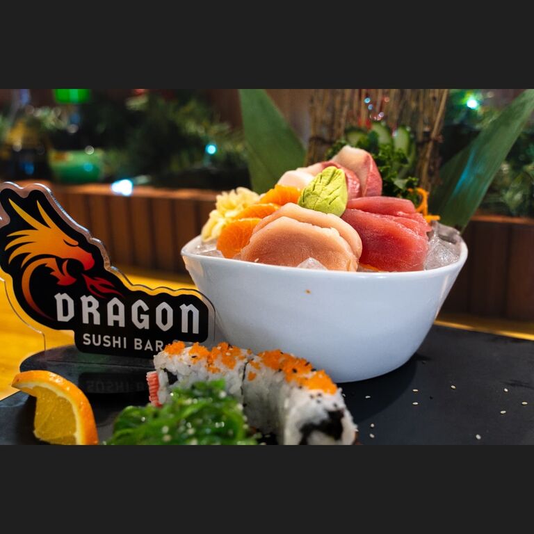 Dragon Sushi Bar & Latinos