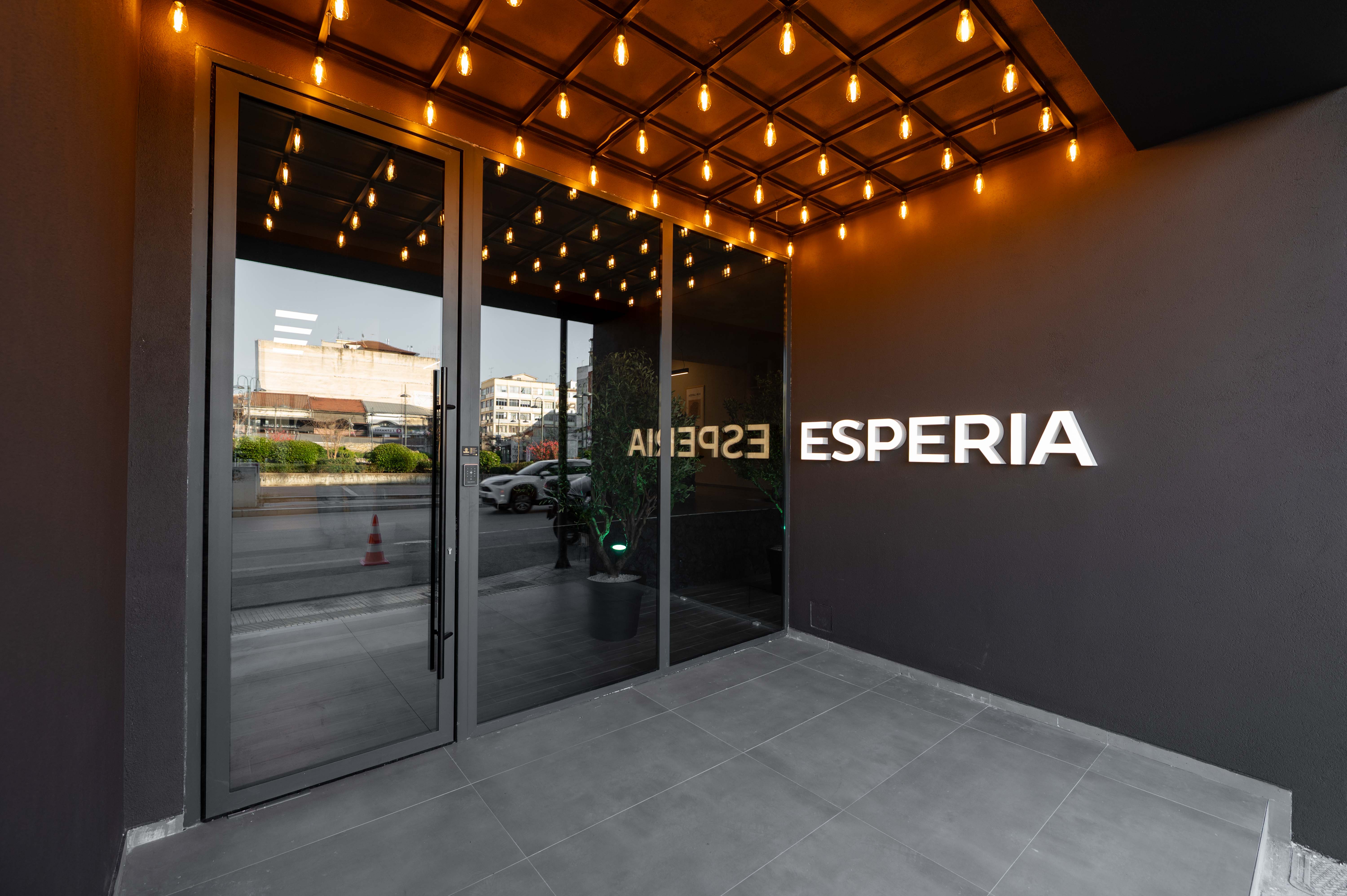 Esperia Urban Retreat Hotel