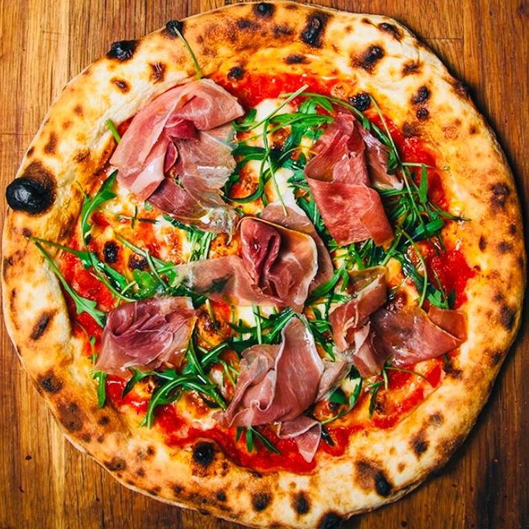 Tomato and Basil Pizzeria