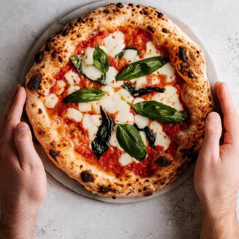 Tomato and Basil Pizzeria