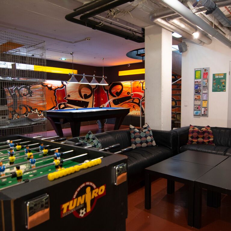 5 Elements Hostel & Capsules