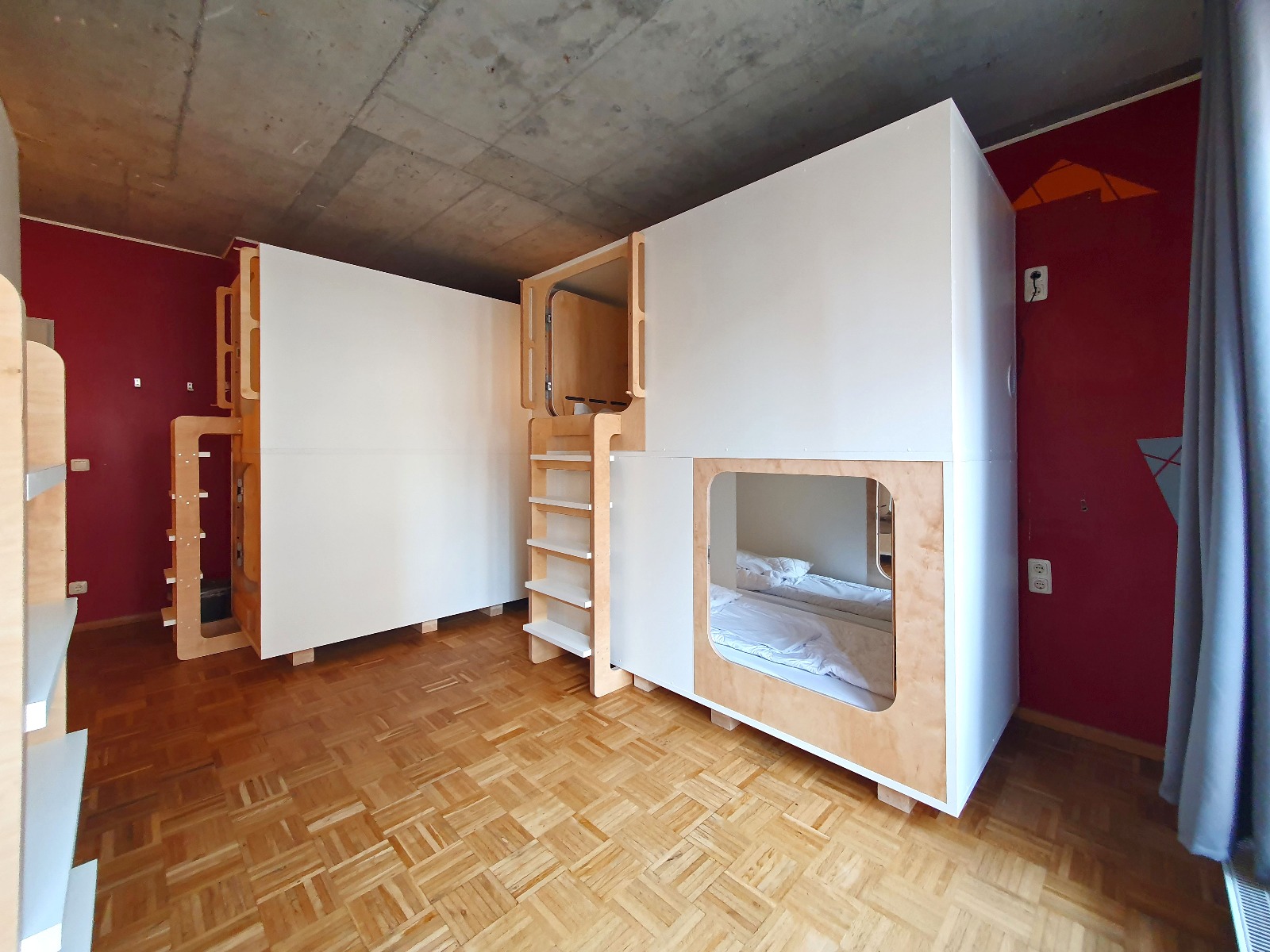 5 Elements Hostel & Capsules