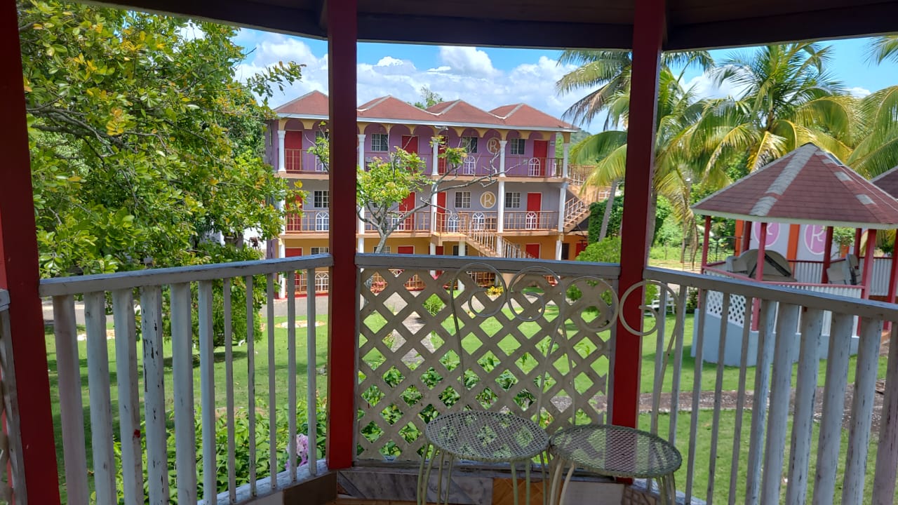 Paradise  Reggae  Resort Ltd