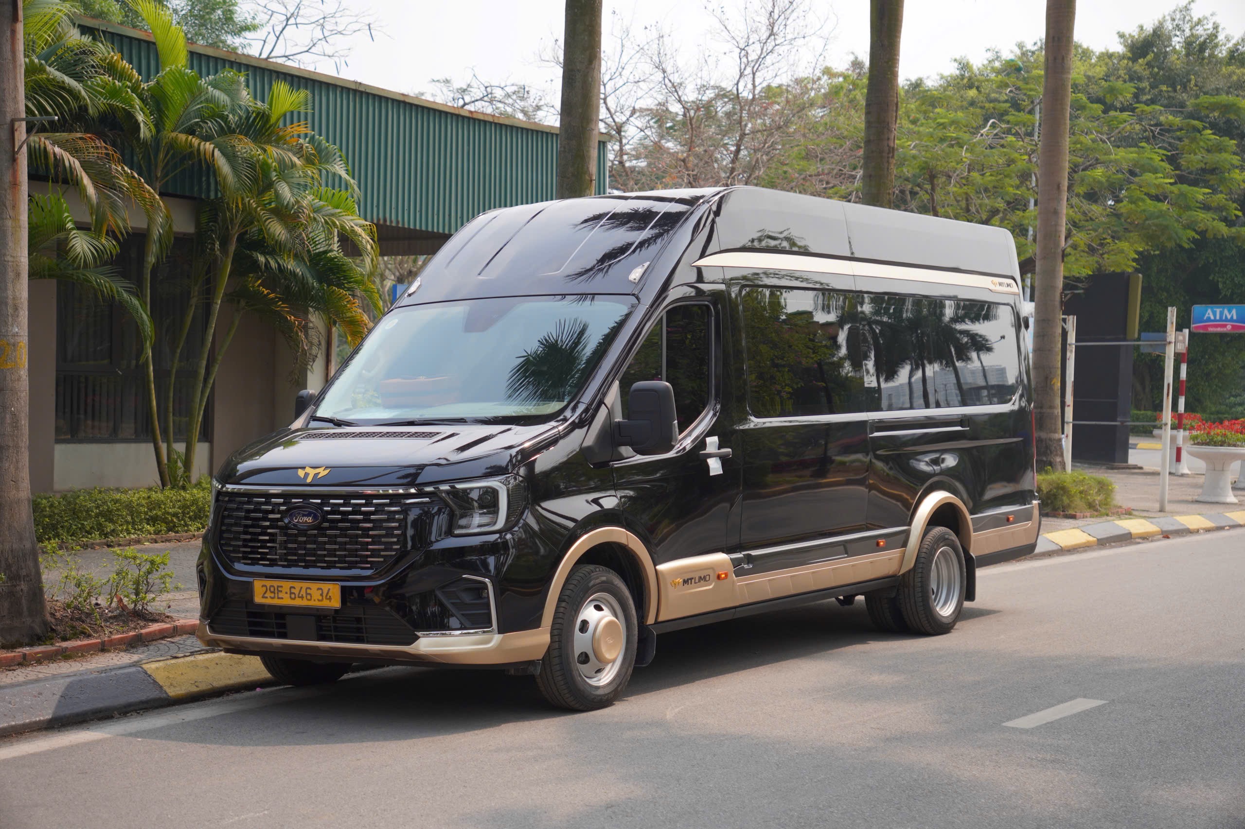 Vietnam car transport