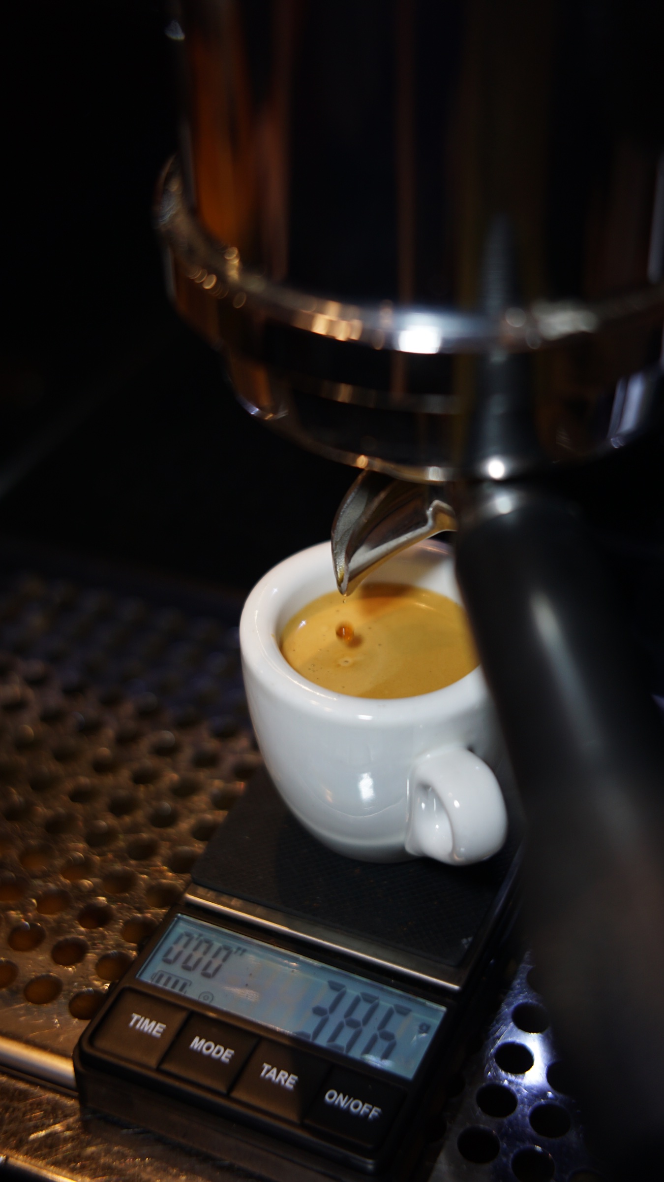 Nhà Quìn Coffee Roastery