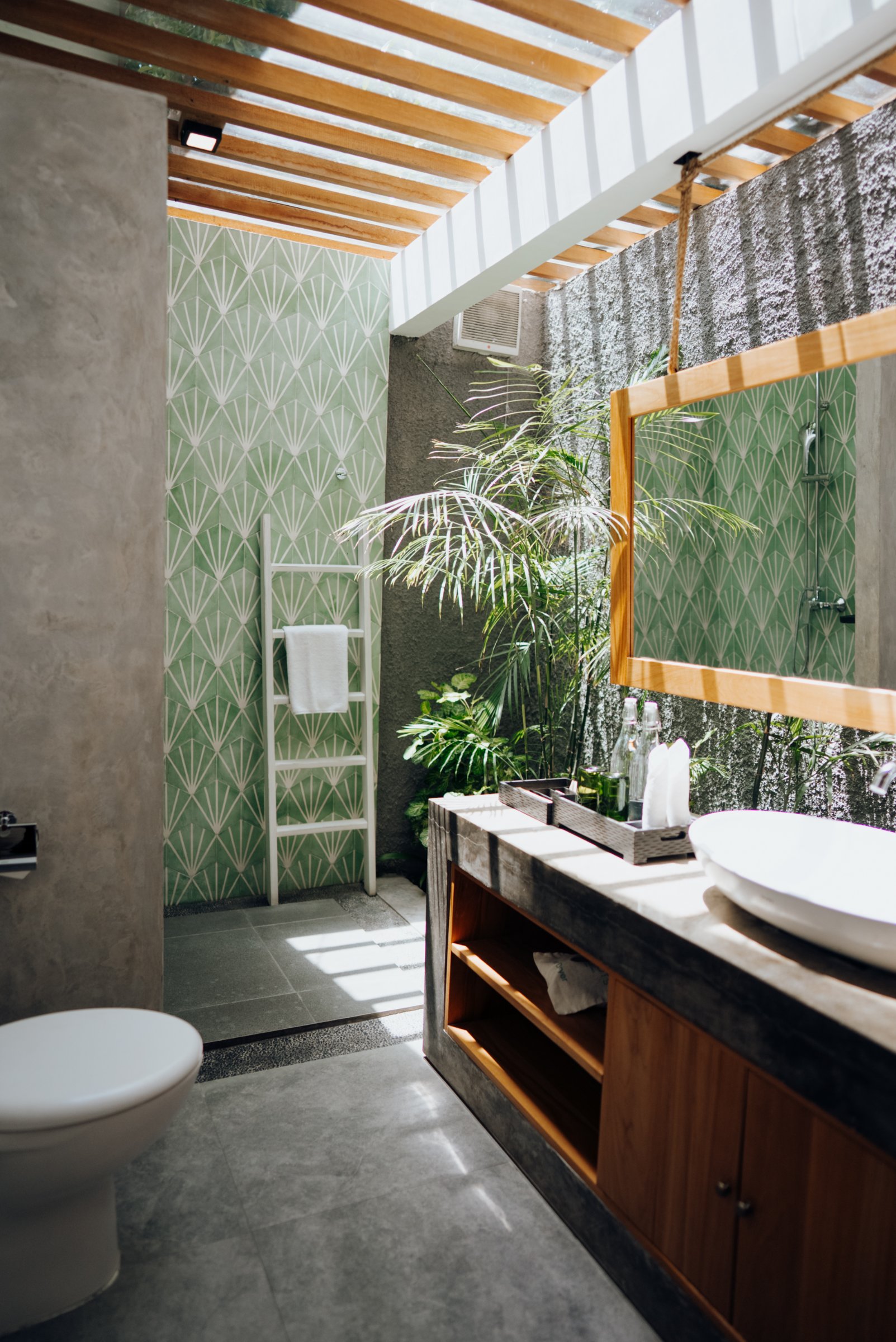 Deep Roots Dive & Yoga Resort