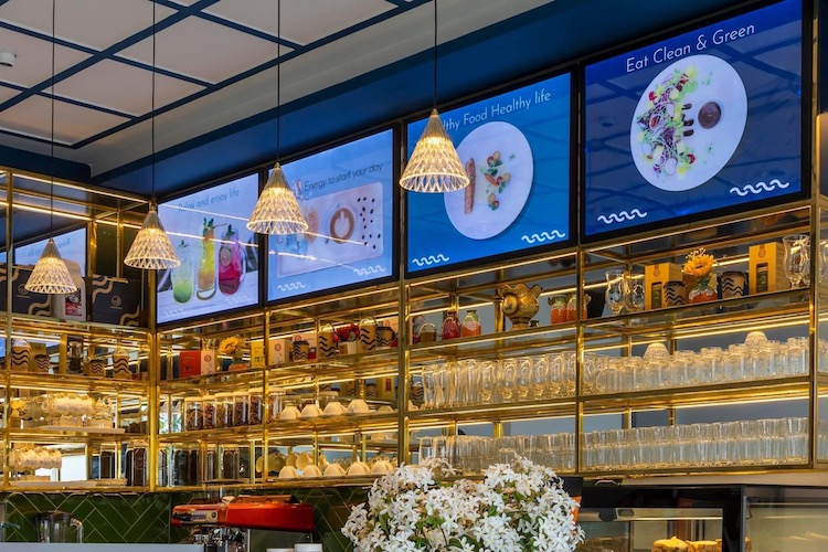 Côté Rivìere Café & Restaurant