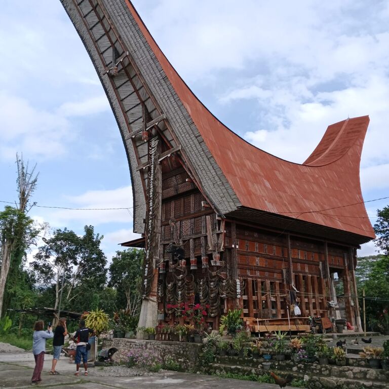 Ino Toraja Guide