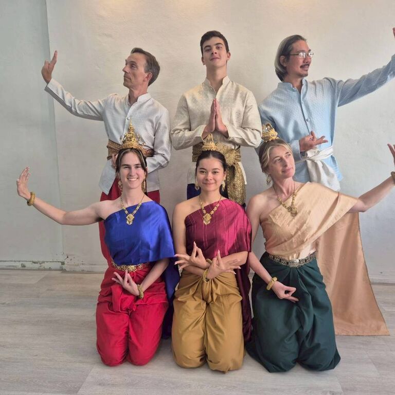 Thai Traditional Dance Class