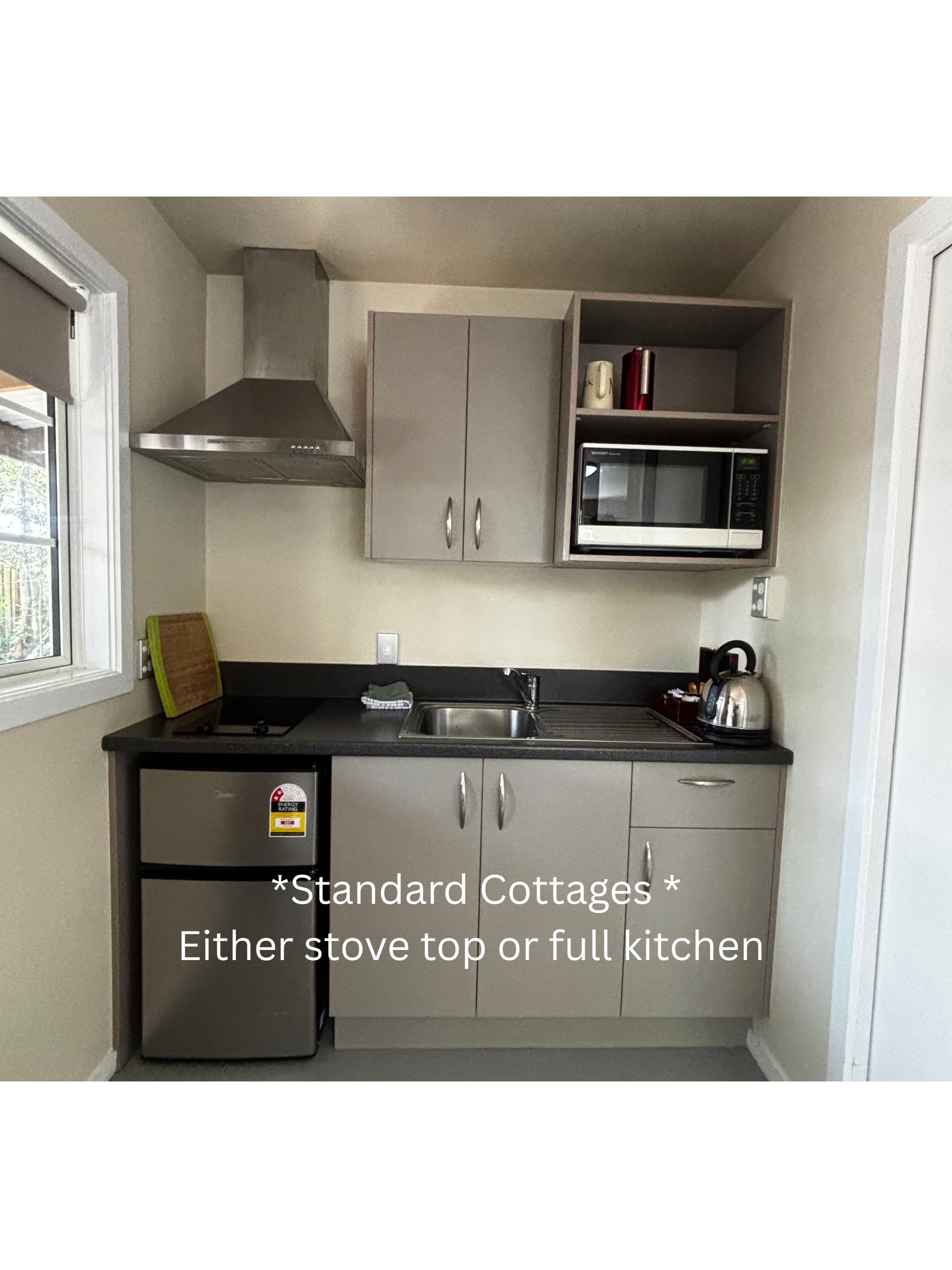 Cranford Cottages and Motel