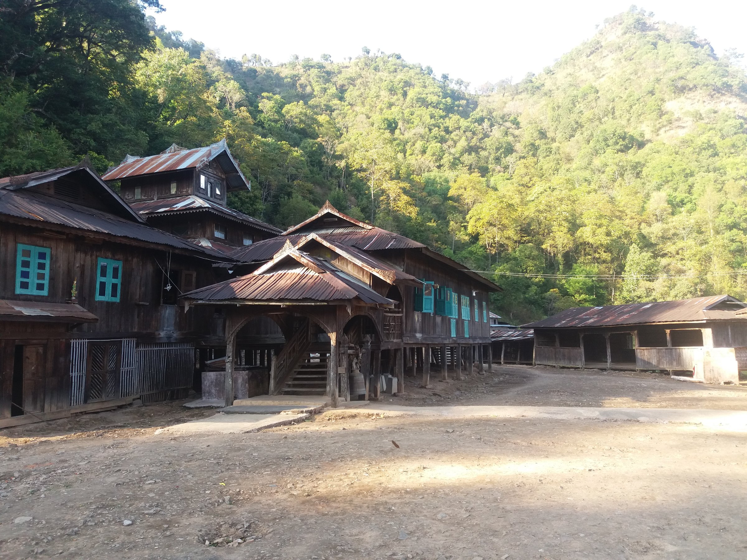 Burma Trek, Car and moto tours