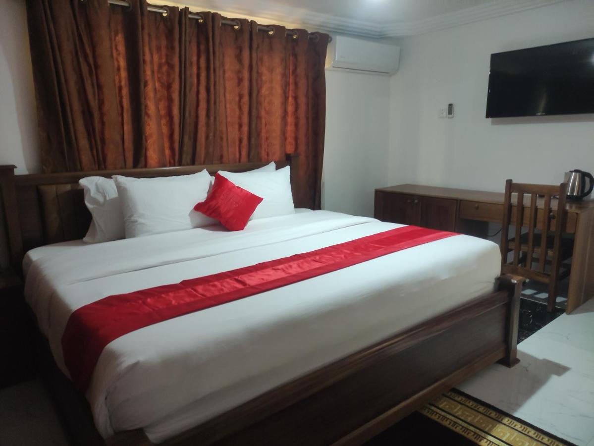 Downtown Virgins Hotel