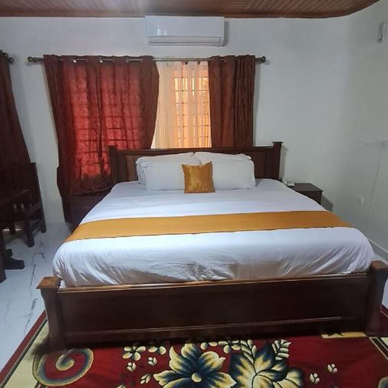 Downtown Virgins Hotel