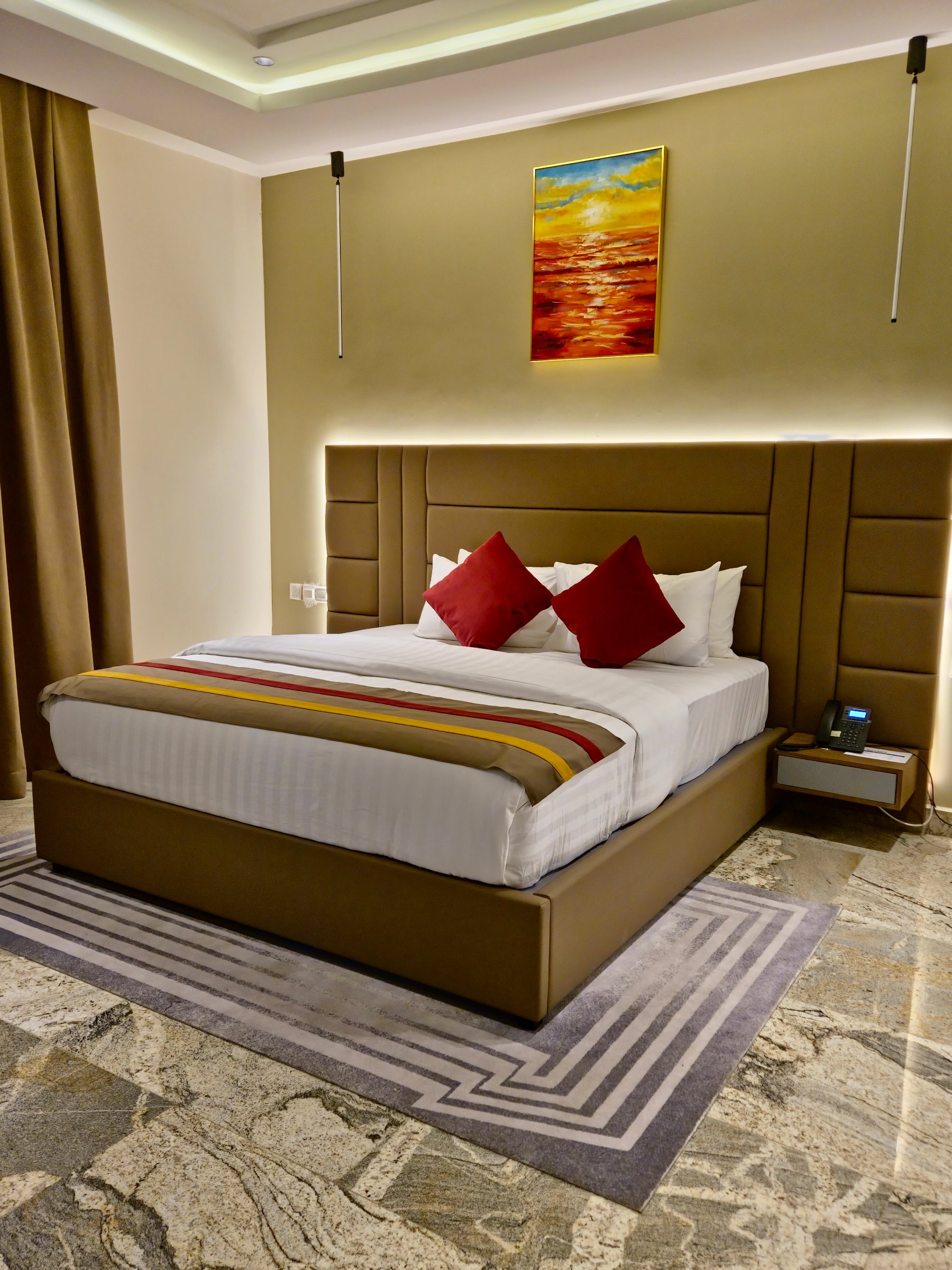 Raynez Resort & Suites Ltd