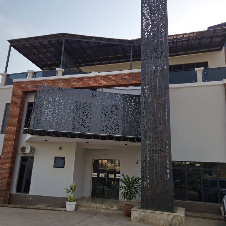 Raynez Resort & Suites Ltd