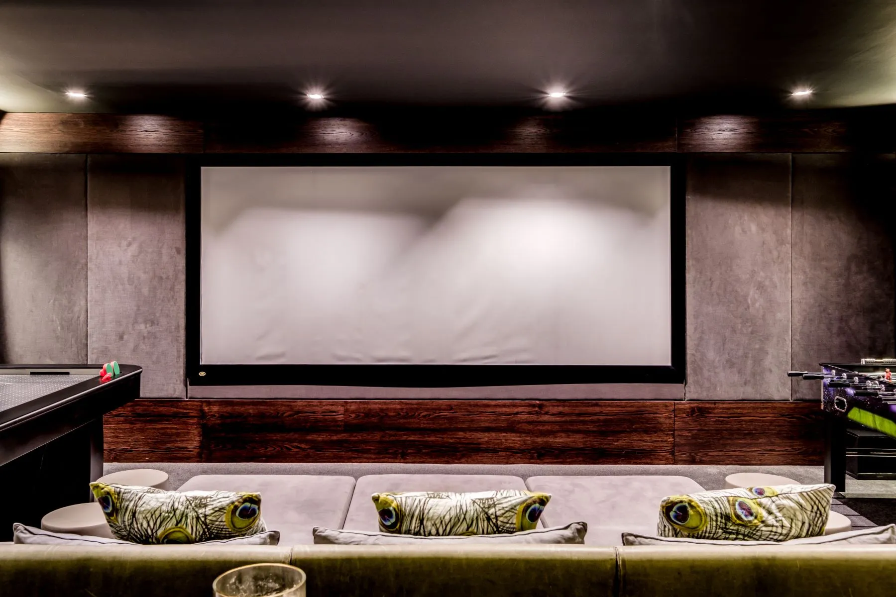 Pinmore Luxury Suits