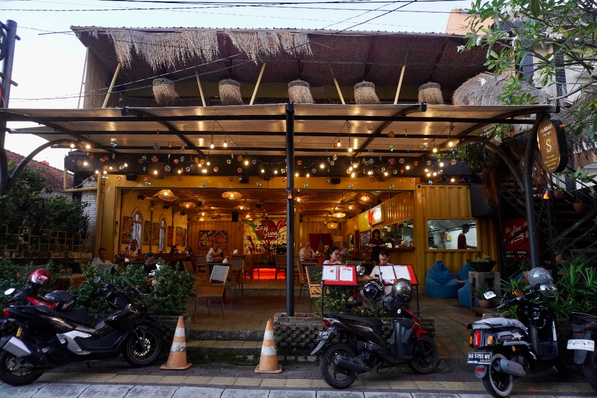 Easy Groovy Restaurant