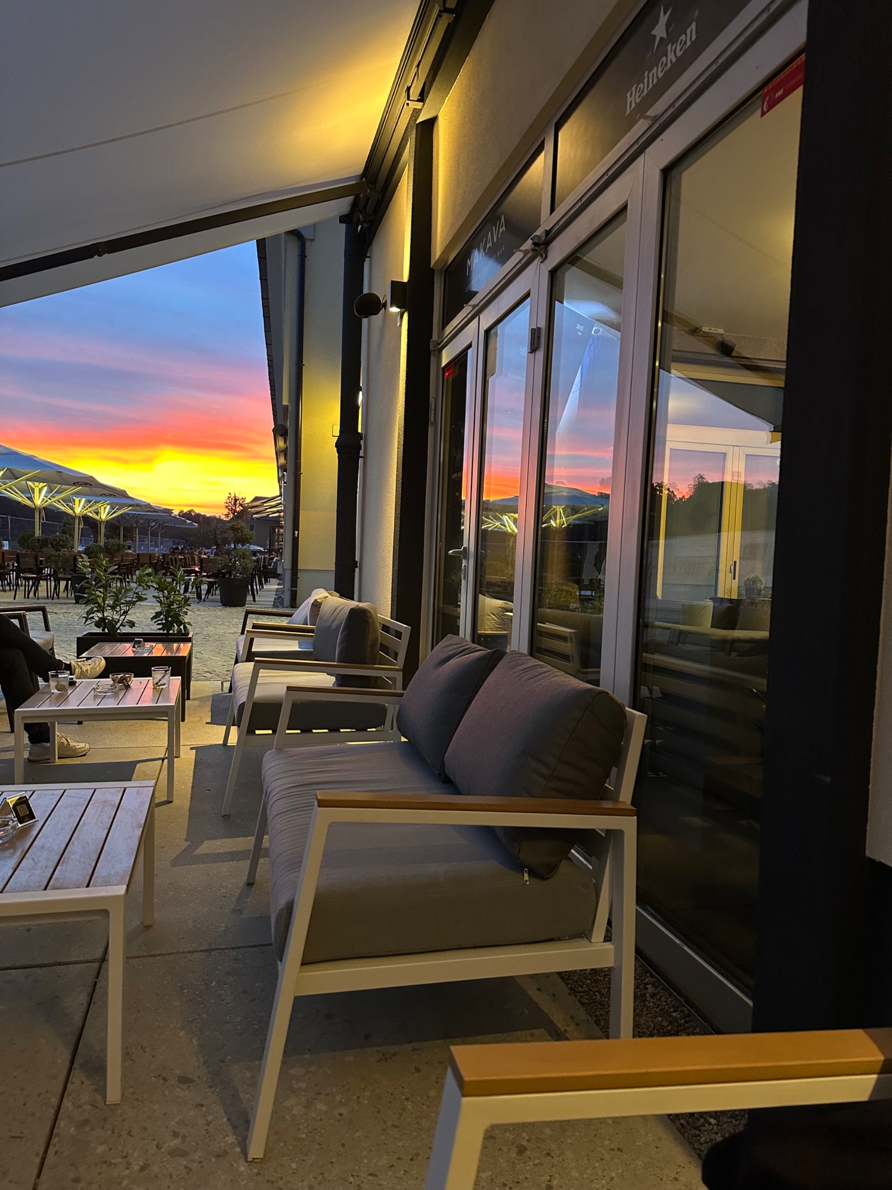 Makava coffee and lounge bar