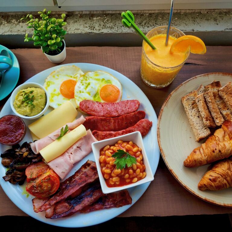 Salus Brunch Garden