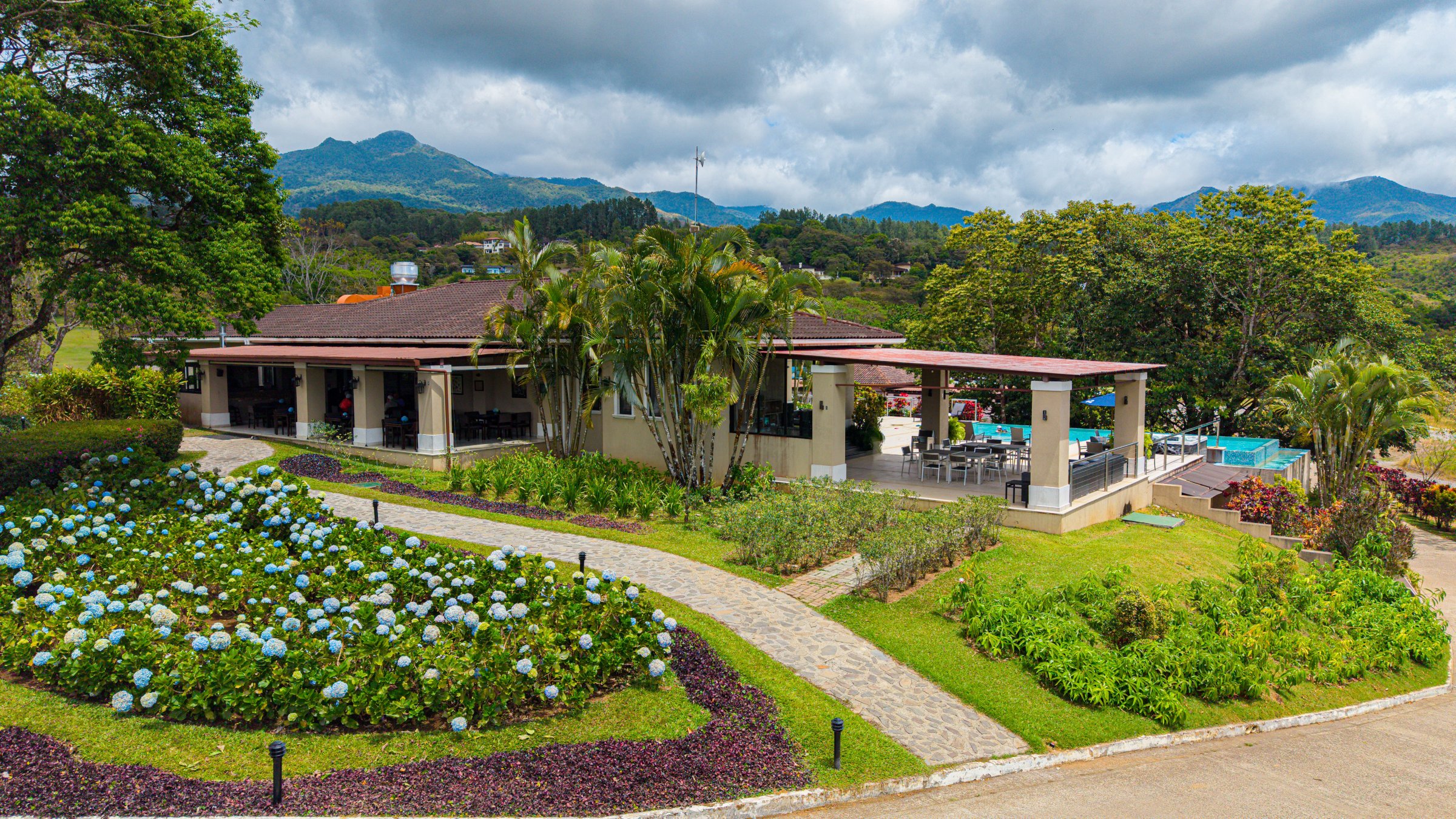 Lucero Golf & Country Club
