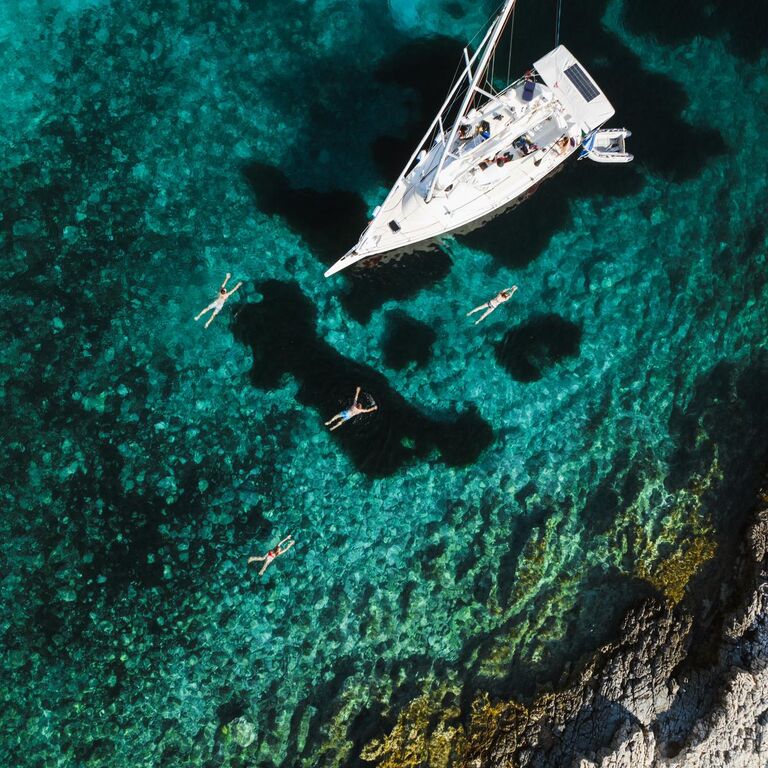 HVAR LOCAL HOST SAILING AGENCY