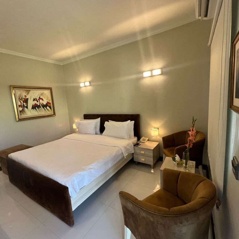 Airport Hotel
