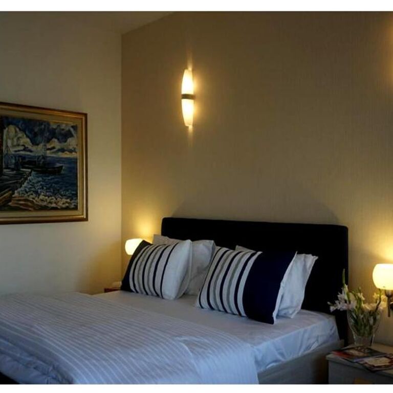 Airport Hotel