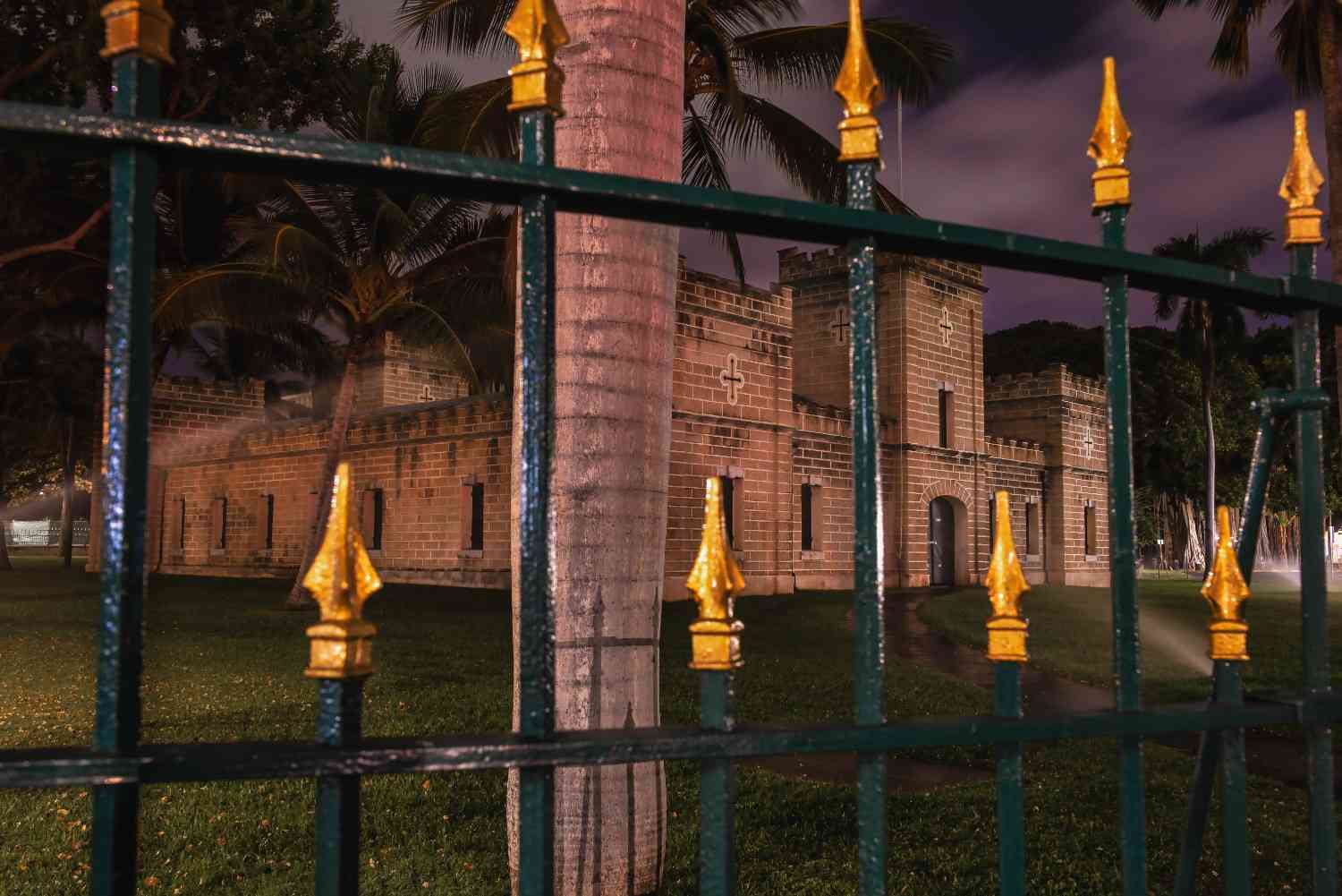 Honolulu Haunts
