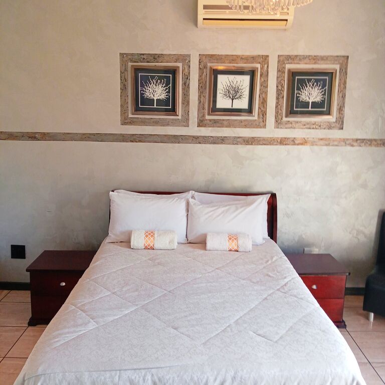 PETRA LODGE