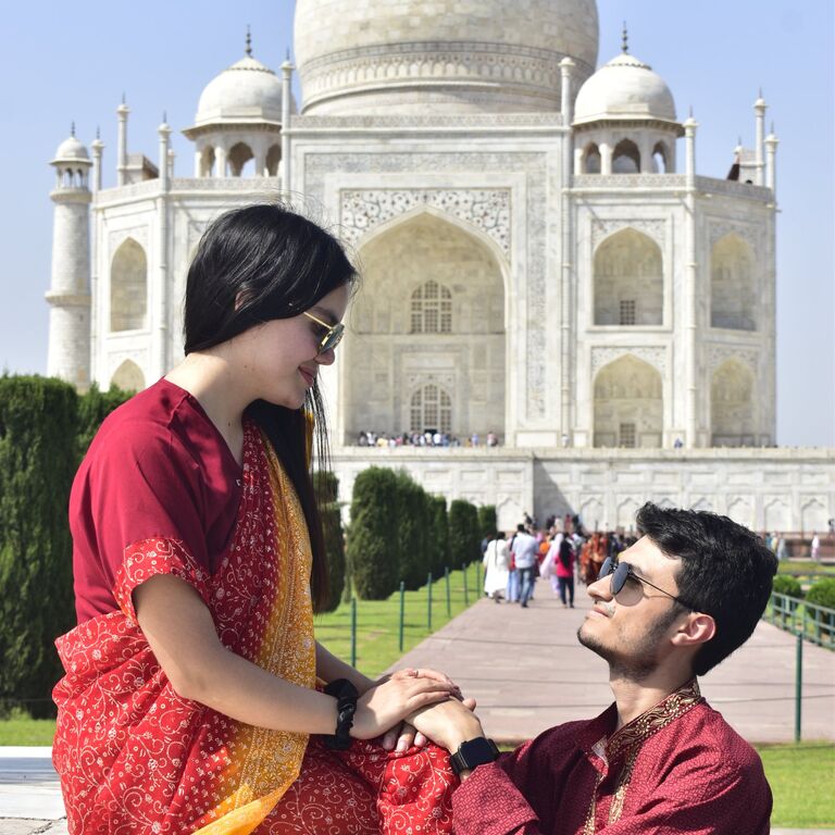 Sofía Taj tours