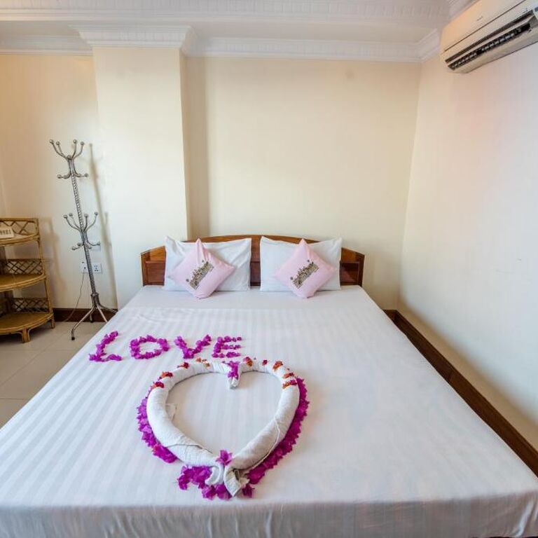 Seng Huot Hotel VIP